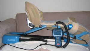 “Continuous_Passive_Motion_Machine.jpg” by User:Ravedave is licensed under CC BY-SA 3.0 Image showing a Passive Motion Machine